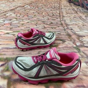 Brooks Pure Cadence Size 7 Shoe